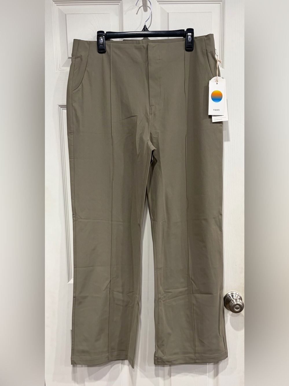 Vuori Women's XL Meta Wideleg Pant Pants Taupe NWT Tailored Performance Stretch